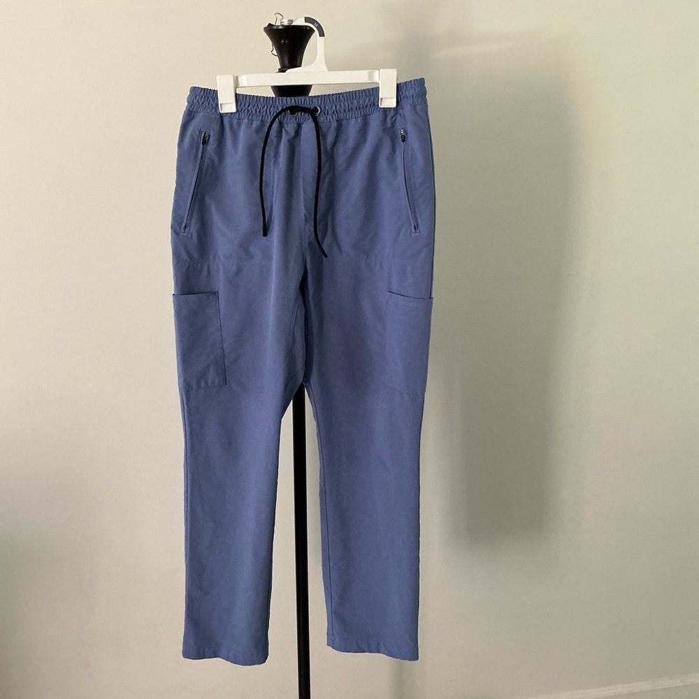 Jaanuu Men’s Cargo Scrub Pants Large Ceil Blue RN142367